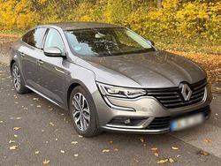 Grau Gebraucht 2017 Renault Talisman Limousine | 10.500 € (Teuer)