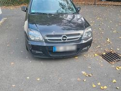 Schwarz Gebraucht 2003 Opel Vectra Limousine | 900 € (Fairer Preis)