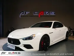 Weiß Gebraucht 2020 Maserati GranSport Limousine | 38.990 €
