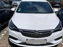 Weiß Gebraucht 2017 Opel Astra Dynamic Limousine | 11.500 € (Guter Preis)