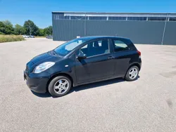 Schwarz Gebraucht 2009 Toyota Yaris Kleinwagen | 2.300 €