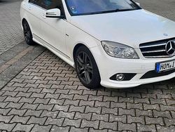 Weiß Gebraucht 2009 Mercedes C220 AMG Limousine | 6.900 € (Fairer Preis)