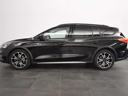 Schwarz Gebraucht 2020 Ford Focus Active Kombi | 12.980 € (Superpreis)