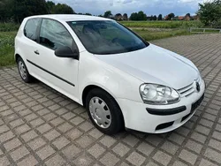 Weiß Gebraucht 2008 VW Golf V Kleinwagen | 1.700 € (Fairer Preis)