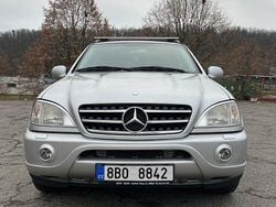 Silber Gebraucht 2000 Mercedes ML55 AMG AMG SUV | 11.500 €