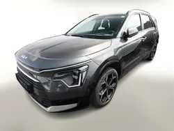 Grau Gebraucht 2023 Kia Niro Spirit SUV | 29.041 € (Guter Preis)