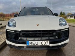 Grau Gebraucht 2015 Porsche Macan S SUV | 26.400 € (Etwas zu teuer)