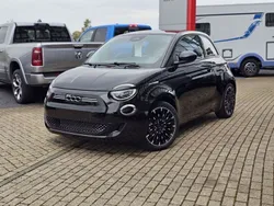 Schwarz Gebraucht 2023 Fiat 500e Icon Limousine | 24.222 €