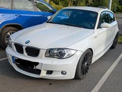 Weiß Gebraucht 2007 BMW 130 Kleinwagen | 6.400 € (Superpreis)