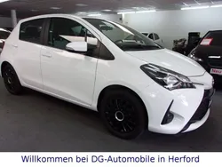 Weiß Gebraucht 2020 Toyota Yaris Comfort Limousine | 12.490 € (Etwas zu teuer)