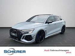 Individuallackierungen audi exclusive: pfeilgrau (metallic) Gebraucht 2023 Audi RS3 Sportback Comfort Kleinwagen | 98.990 €