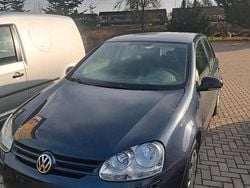 Schwarz Gebraucht 2005 VW Golf V Kleinwagen | 1.100 € (Guter Preis)