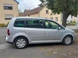 Gebraucht 2006 VW Touran Trendline Van / Kleinbus | 4.000 €