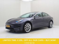 Grau Gebraucht 2020 Tesla Model 3 Standard Range Limousine | 17.900 € (Guter Preis)