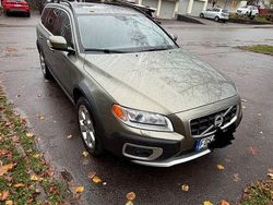 Grün Gebraucht 2009 Volvo XC70 Summum Limousine | 14.200 €