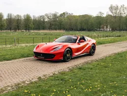 Rot Gebraucht 2021 Ferrari 812 Cabrio | 469.500 € (Etwas zu teuer)