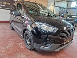Schwarz Gebraucht 2018 Ford Transit Trend Van / Kleinbus | 9.490 € (Fairer Preis)