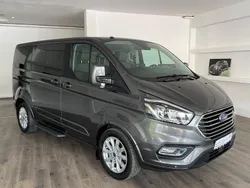 Grau Gebraucht 2015 Ford Tourneo Custom Titanium Kombi | 26.700 € (Etwas zu teuer)