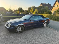 Blau Gebraucht 2000 Mercedes CLK200 Cabrio | 1.500 € (Guter Preis)