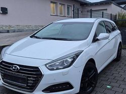 Weiß Gebraucht 2016 Hyundai i40 Premium Kombi | 7.999 € (Fairer Preis)