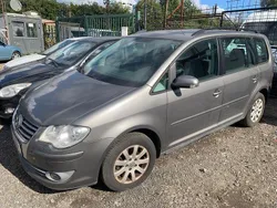 Grau Gebraucht 2008 VW Touran Trendline Van / Kleinbus | 2.300 € (Guter Preis)