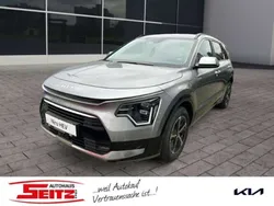 Stahlgrau Gebraucht 2024 Kia Niro Comfort SUV | 29.580 € (Superpreis)