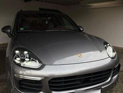 Grau Gebraucht 2016 Porsche Cayenne S SUV | 38.900 € (Teuer)