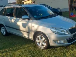 Silber Gebraucht 2013 Skoda Fabia Elegance Kombi | 2.300 € (Guter Preis)