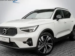 Weiß Gebraucht 2023 Volvo XC40 Ultimate SUV | 36.890 € (Fairer Preis)