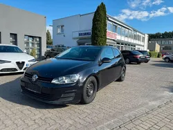 Schwarz Gebraucht 2015 VW Golf VII Trendline Kleinwagen | 4.900 € (Guter Preis)