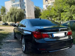 Grau Gebraucht 2012 BMW 740 Performance Limousine | 13.900 € (Guter Preis)
