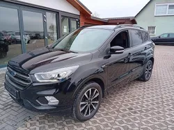 Schwarz Gebraucht 2019 Ford Kuga ST-Line SUV | 17.980 €