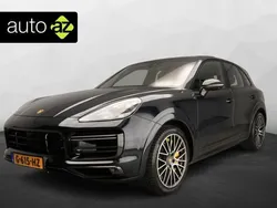 Blau Gebraucht 2019 Porsche Cayenne Turbo S SUV | 82.900 €