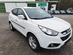 Weiß Gebraucht 2011 Hyundai ix35 Premium SUV | 11.790 € (Fairer Preis)