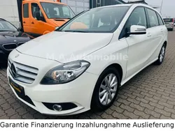 Weiß Gebraucht 2012 Mercedes B180 Van / Kleinbus | 7.499 € (Fairer Preis)