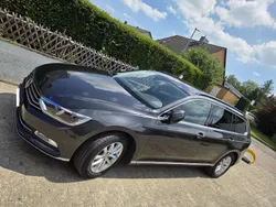 Grau Gebraucht 2019 VW Passat Comfortline Kombi | 19.500 € (Superpreis)