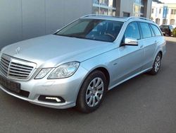 Grau Gebraucht 2010 Mercedes E220 Kombi | 4.500 €
