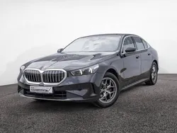 Black sapphire Gebraucht 2024 BMW 520 Comfort Edition Limousine | 51.950 € (Guter Preis)