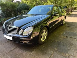 Schwarz Gebraucht 2007 Mercedes E220 Avantgarde Limousine | 4.700 € (Fairer Preis)