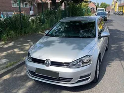Grau Gebraucht 2016 VW Golf VII Comfortline Limousine | 13.200 € (Guter Preis)