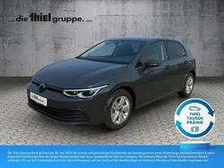 Grau Gebraucht 2023 VW Golf VIII Life Limousine | 21.690 € (Guter Preis)