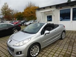 Grau Gebraucht 2011 Peugeot 207 CC Platinum Cabrio | 3.890 € (Guter Preis)