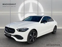 Weiss Gebraucht 2022 Mercedes C300 Avantgarde Limousine | 37.690 € (Superpreis)