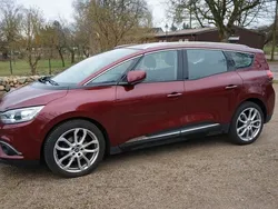 Rot Gebraucht 2017 Renault Grand Scénic IV LIMITED Van / Kleinbus | 11.500 € (Fairer Preis)
