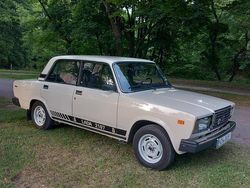 Weiß Gebraucht 1991 Lada 2107 Limousine | 8.500 €