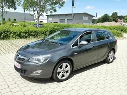 Grau Gebraucht 2010 Opel Astra Sport Kombi | 3.300 € (Superpreis)