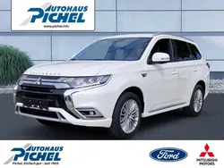 Weiß Gebraucht 2019 Mitsubishi Outlander P-HEV Edition SUV | 21.930 € (Fairer Preis)