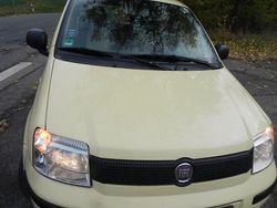 Gelb Gebraucht 2011 Fiat Panda Kleinwagen | 2.650 € (Fairer Preis)