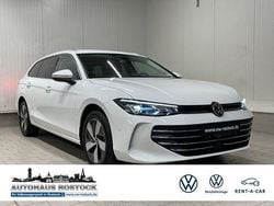 Weiß Gebraucht 2025 VW Passat Business Kombi | 33.990 € (Fairer Preis)
