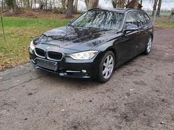 Schwarz Gebraucht 2013 BMW 325 Sport Line Kombi | 13.990 € (Fairer Preis)